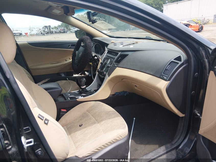 2013 HYUNDAI SONATA auction photo 5
