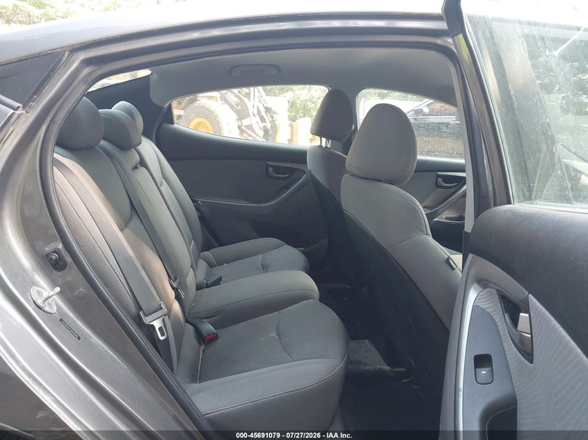 2012 HYUNDAI ELANTRA auction photo 8