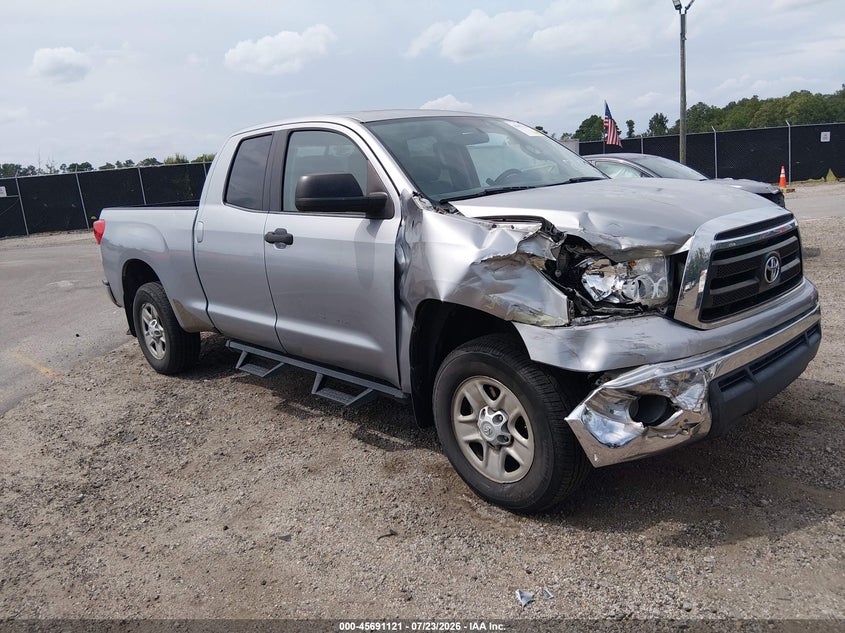2013 TOYOTA TUNDRA auction photo 1