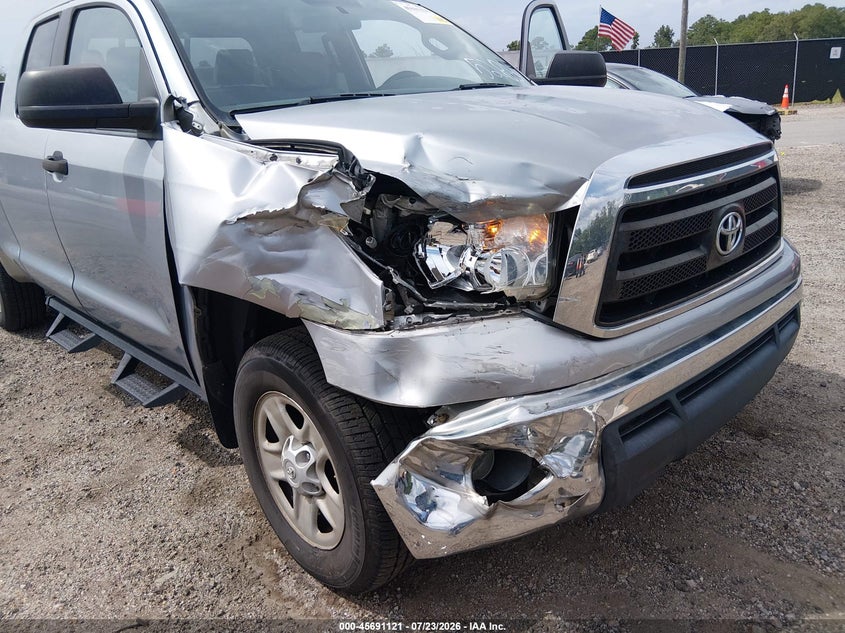 2013 TOYOTA TUNDRA auction photo 6