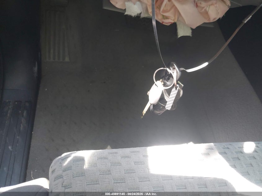 TOYOTA TUNDRA 2010 VIN 5TFDW5F12AX141464