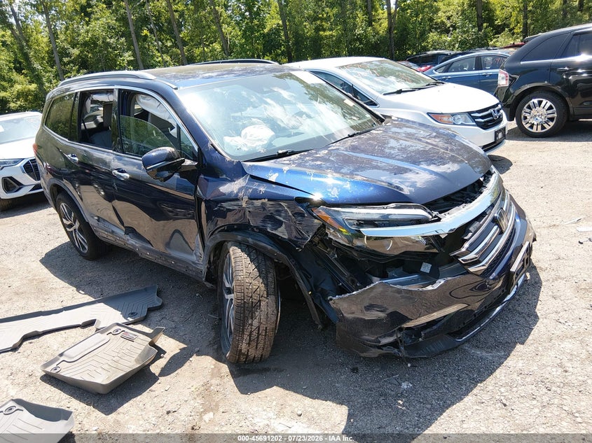 2016 HONDA PILOT auction photo 1