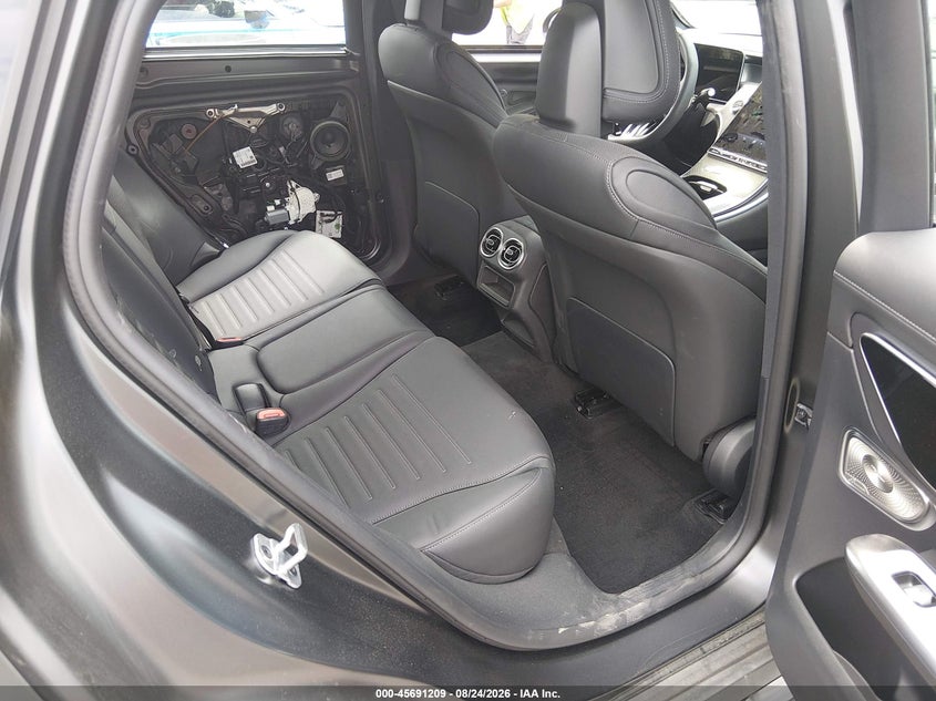 MERCEDES-BENZ AMG GLC 43 COUPE - zdjęcie 8