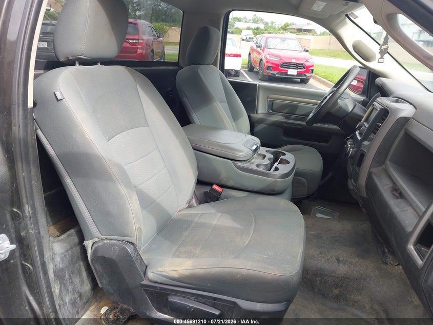 2019 RAM 1500 CLASSIC auction photo 8