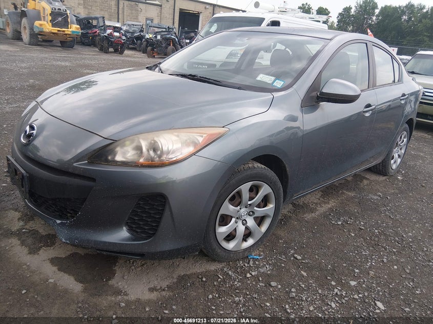 2013 MAZDA MAZDA3 auction photo 2