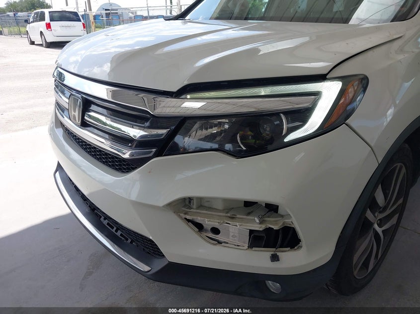 2017 Honda Pilot Touring VIN: 5FNYF5H99HB014929 Lot: 45691216