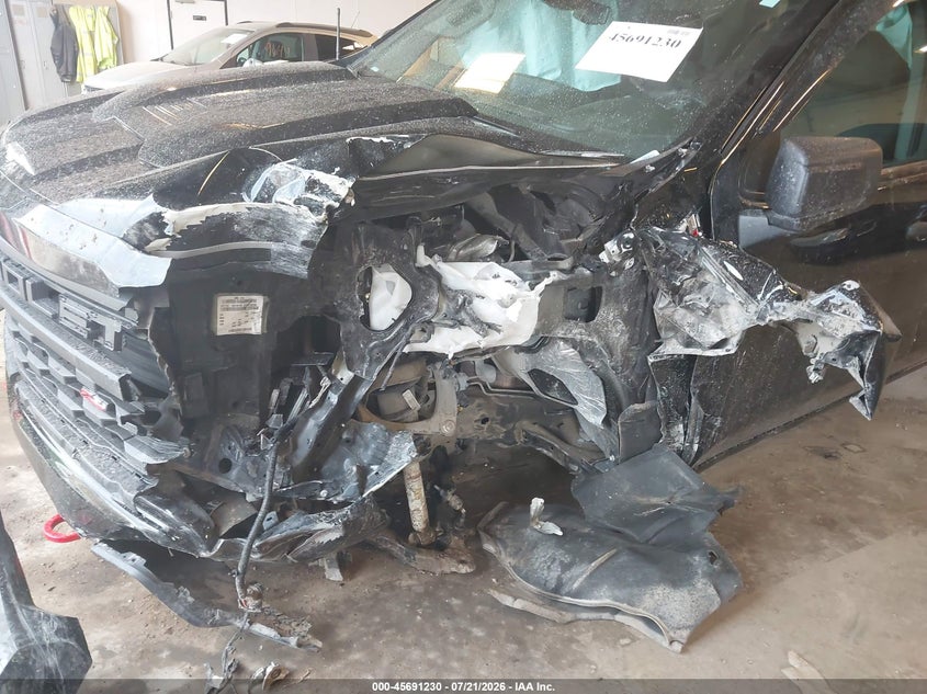 2025 CHEVROLET SILVERADO 1500 auction photo 6