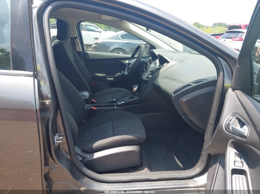 2018 FORD FOCUS auction photo 5