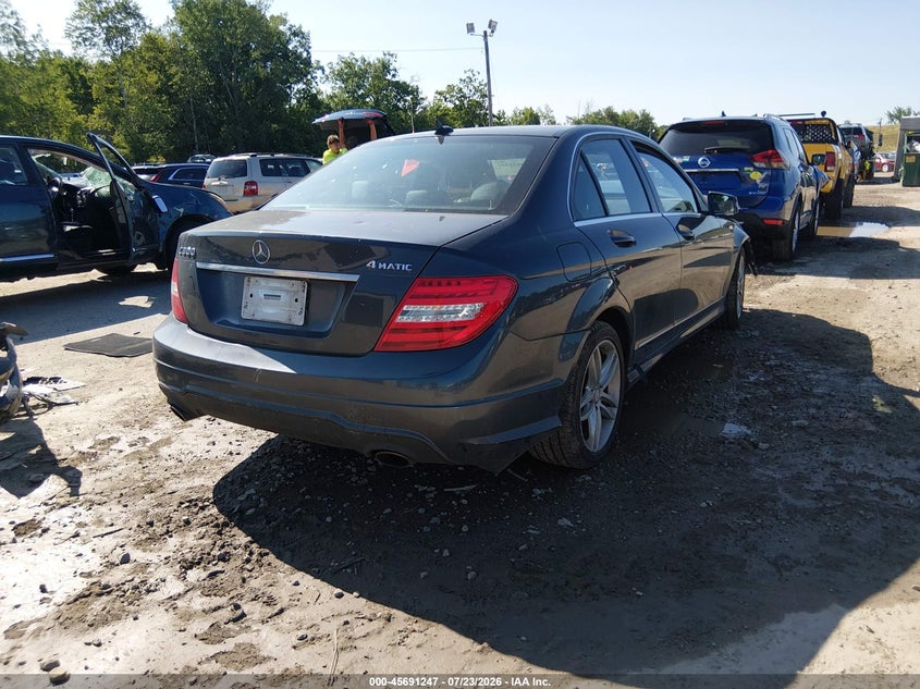 MERCEDES-BENZ C 300 2014 VIN WDDGF8AB0ER305227