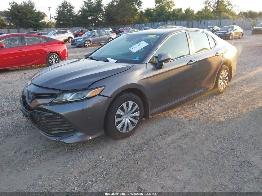 2020 TOYOTA CAMRY auction photo 2