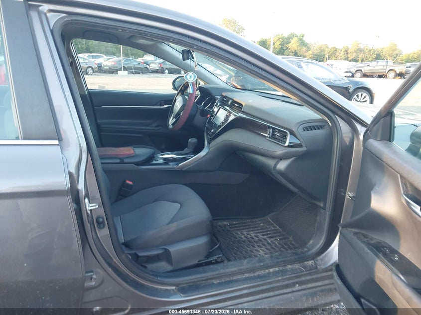 2020 TOYOTA CAMRY auction photo 5