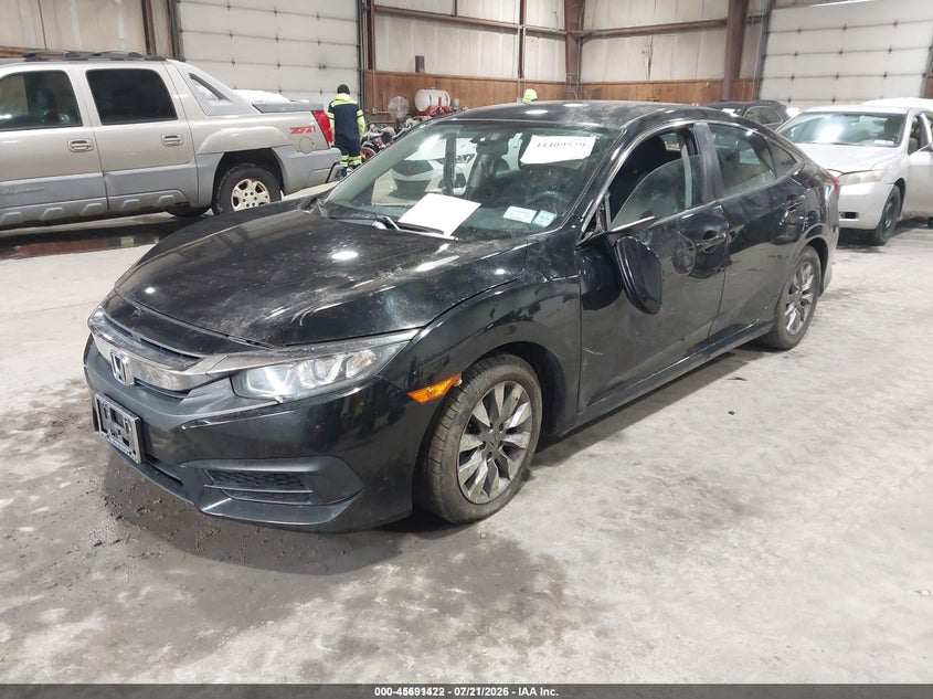 2016 Honda Civic, Right Side, IAAI, VIN 19XFC2F57GE013720 — photo 2