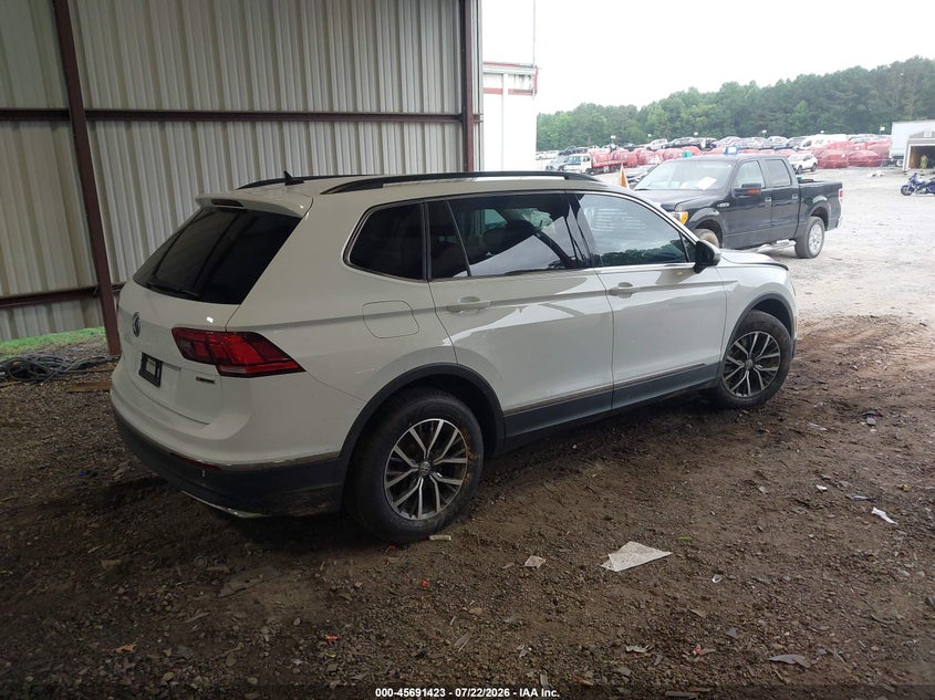 2020 VOLKSWAGEN TIGUAN auction photo 4