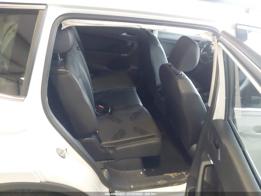 2020 VOLKSWAGEN TIGUAN auction photo 8