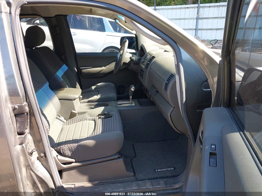 2006 NISSAN FRONTIER auction photo 5