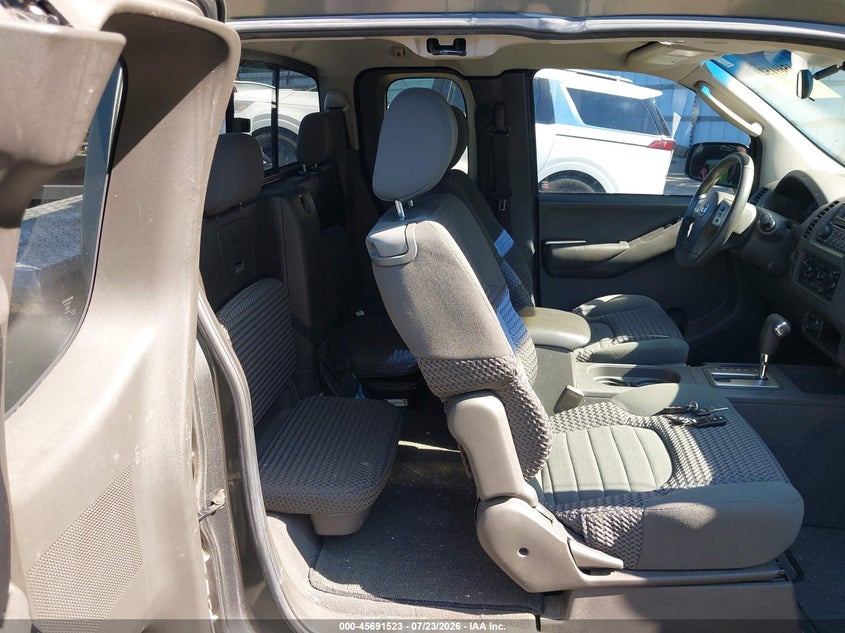 2006 NISSAN FRONTIER auction photo 8