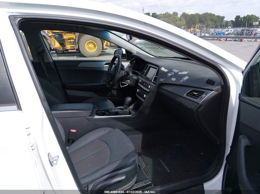 2019 HYUNDAI SONATA auction photo 5