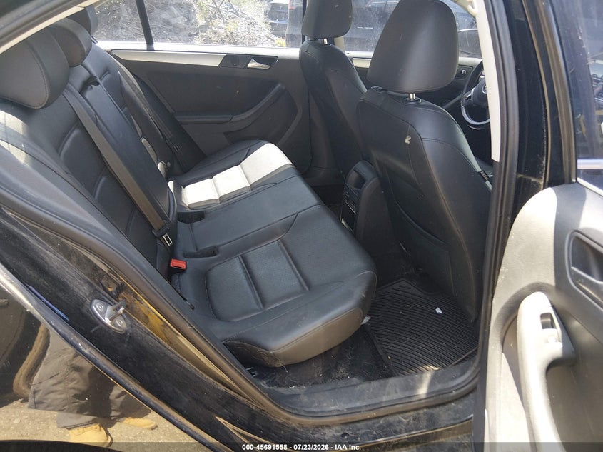 2013 VOLKSWAGEN JETTA auction photo 8