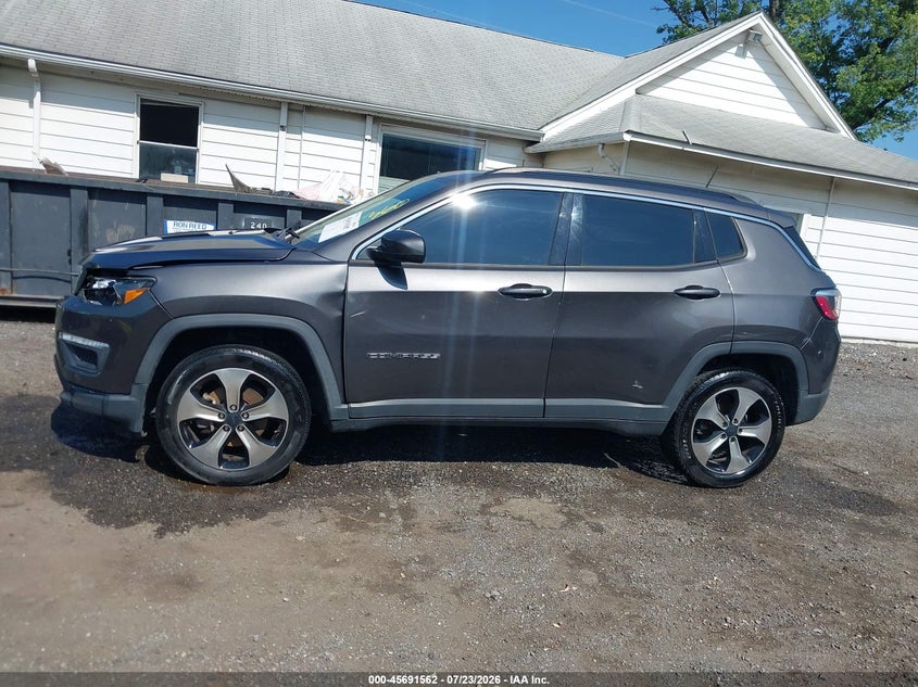 Photo 15 - JEEP COMPASS