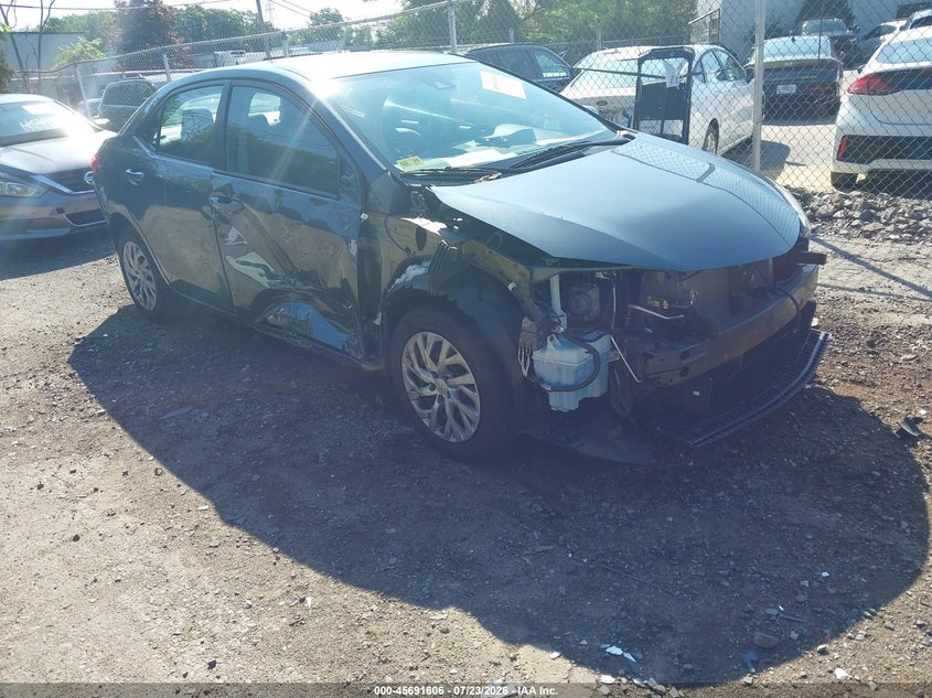 2017 TOYOTA COROLLA auction photo 1