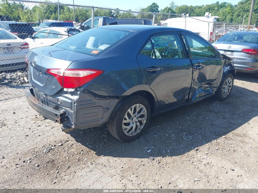 2017 TOYOTA COROLLA auction photo 4