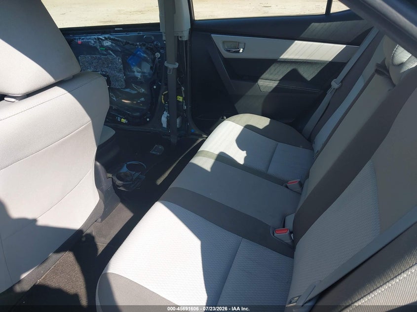 2017 TOYOTA COROLLA auction photo 8