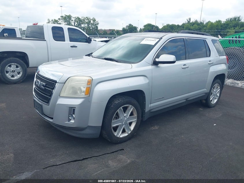 2010 GMC TERRAIN auction photo 2
