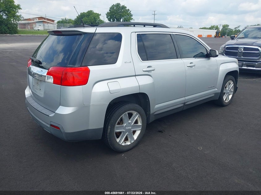 2010 GMC TERRAIN auction photo 4