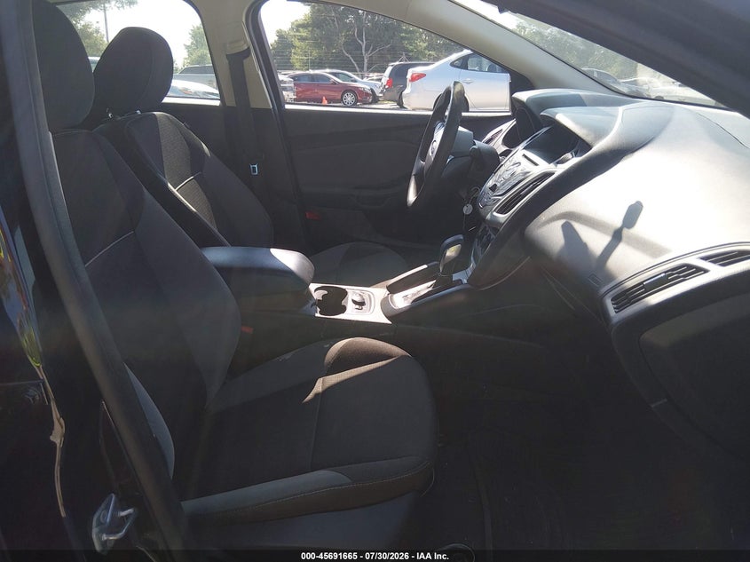 Vin: 1fadp3k26el199855, lot: 46190293, ford focus se 20144