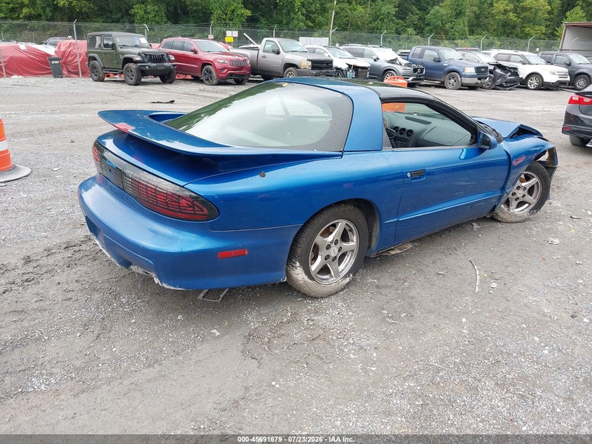 1995 PONTIAC FIREBIRD auction photo 4