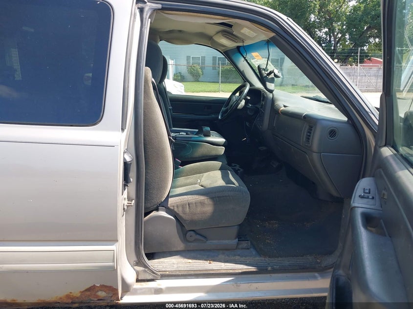 2004 CHEVROLET SILVERADO 2500HD auction photo 5