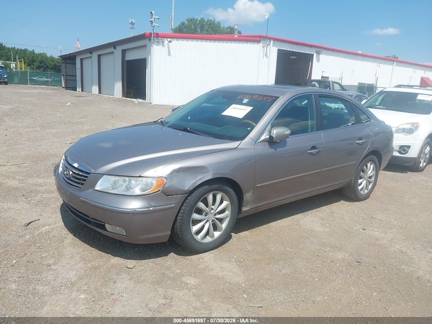 2007 Hyundai Azera, Left Front, IAAI, VIN KMHFC46F47A140444 — photo 2