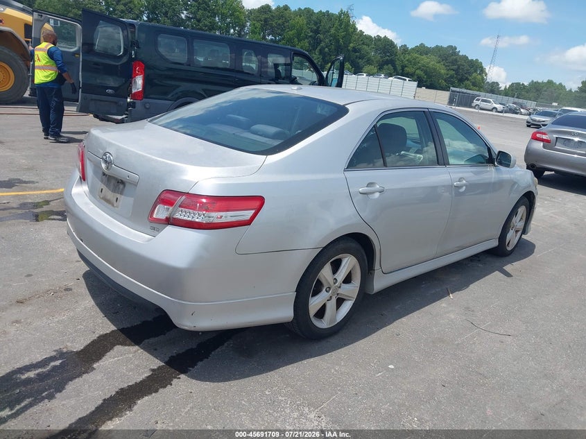 2010 TOYOTA CAMRY auction photo 4