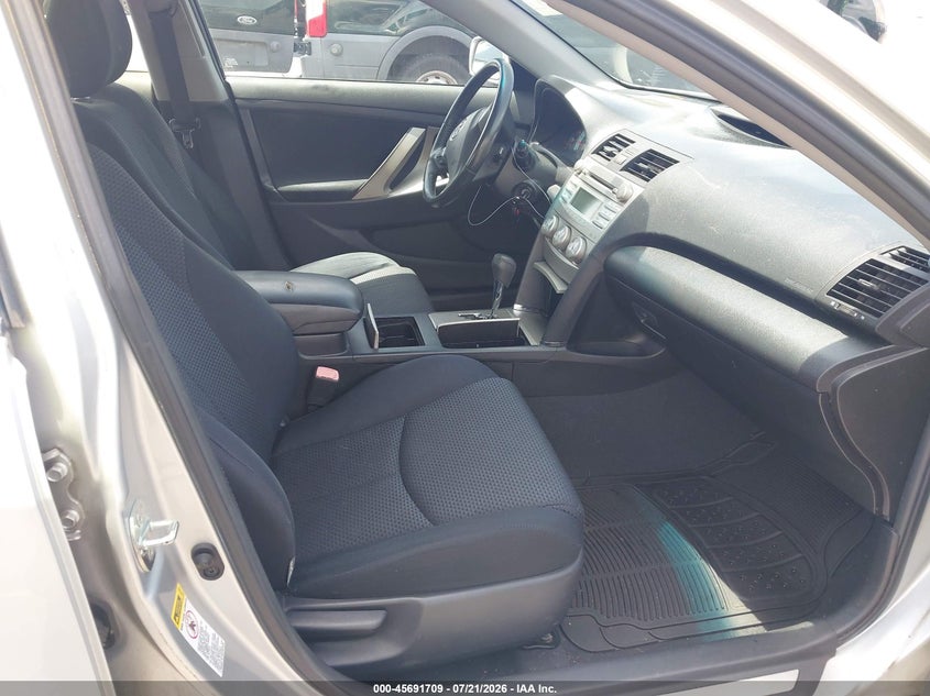 2010 TOYOTA CAMRY auction photo 5