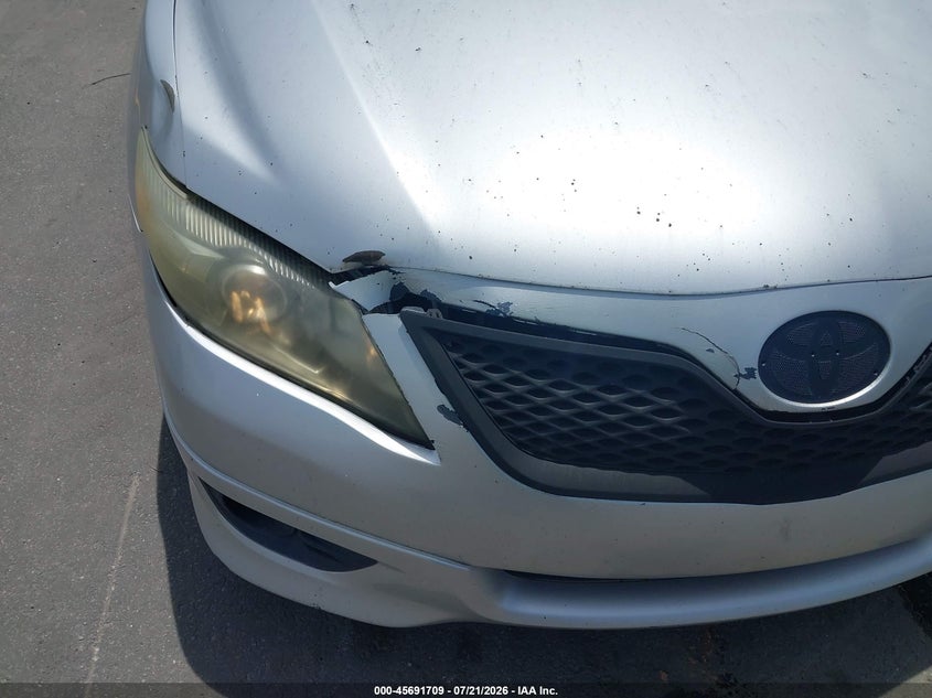 2010 TOYOTA CAMRY auction photo 6