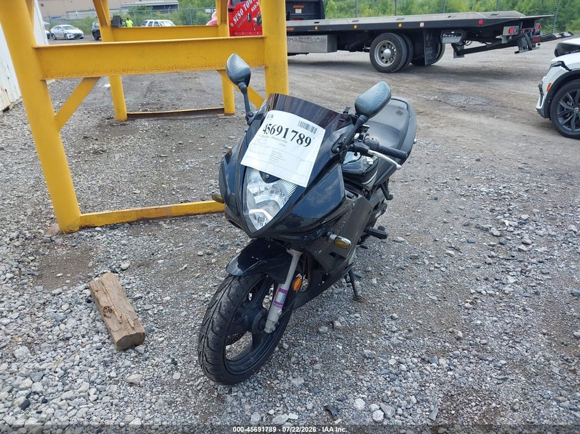 2006 SUZUKI GS500 auction photo 2