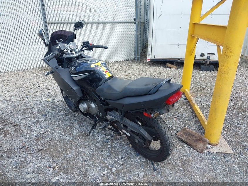 2006 SUZUKI GS500 auction photo 3