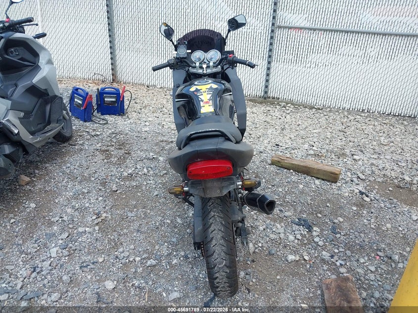 2006 SUZUKI GS500 auction photo 6