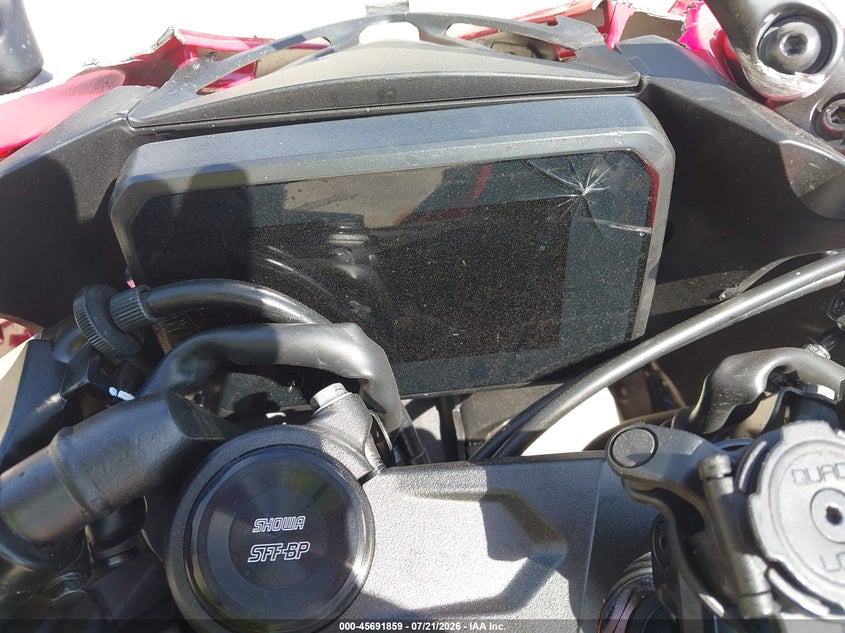 2026 Honda Cbr650 R VIN: MLHRH1552T5201901 Lot: 45691859