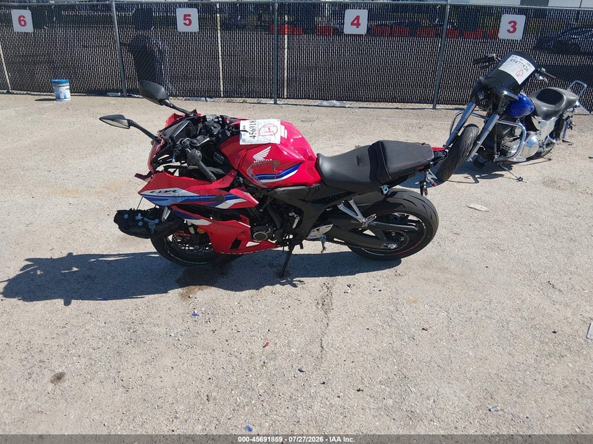HONDA CBR650 2026