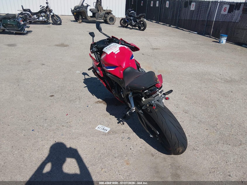 HONDA CBR650 2026
