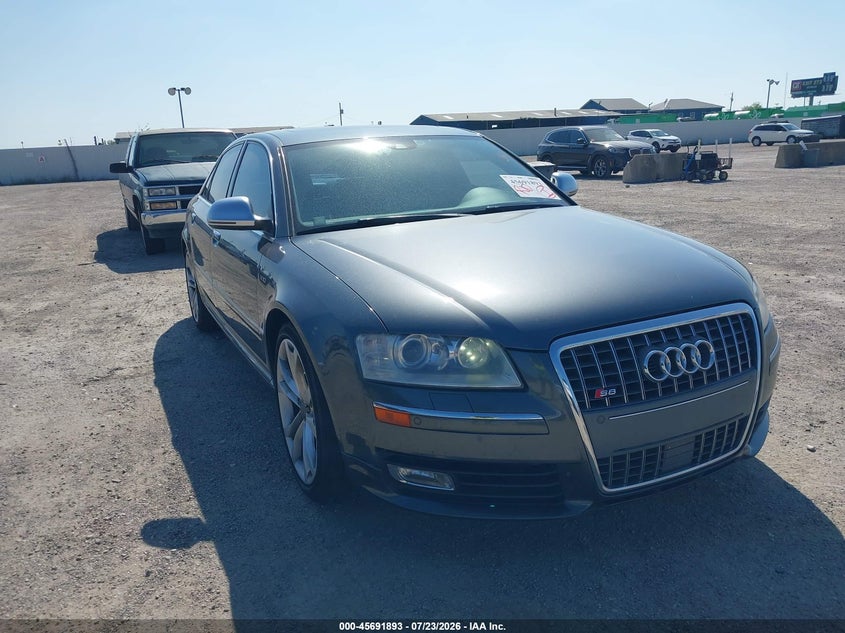 2008 Audi S8