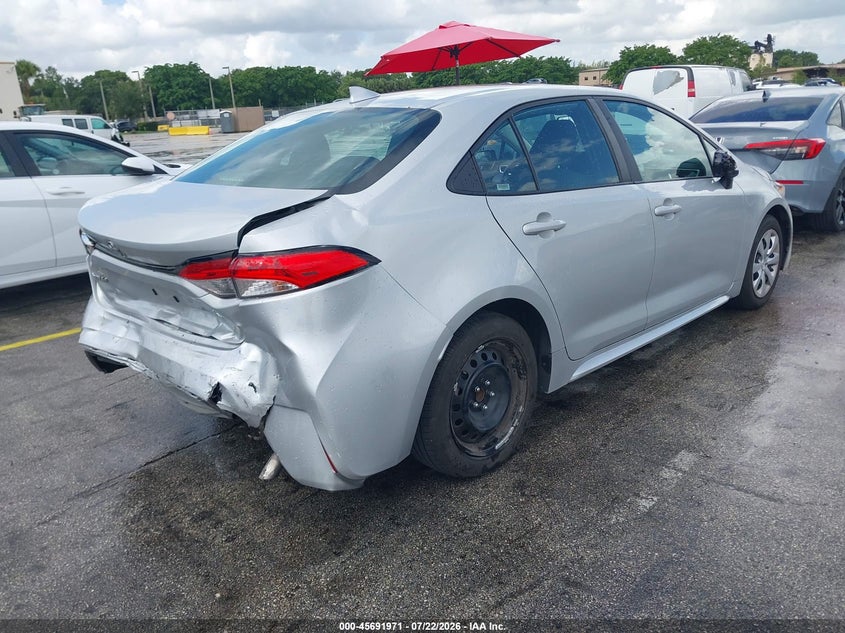2024 TOYOTA COROLLA auction photo 4