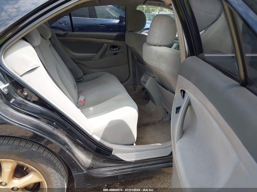 2009 TOYOTA CAMRY auction photo 8