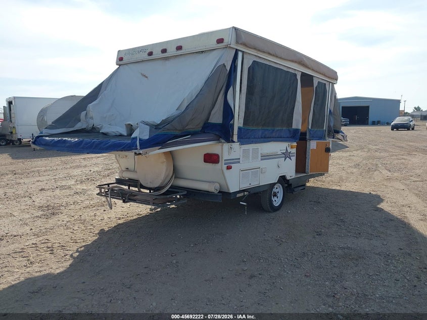 1998 STARCRAFT 13' POPUP TRAILER auction photo 4