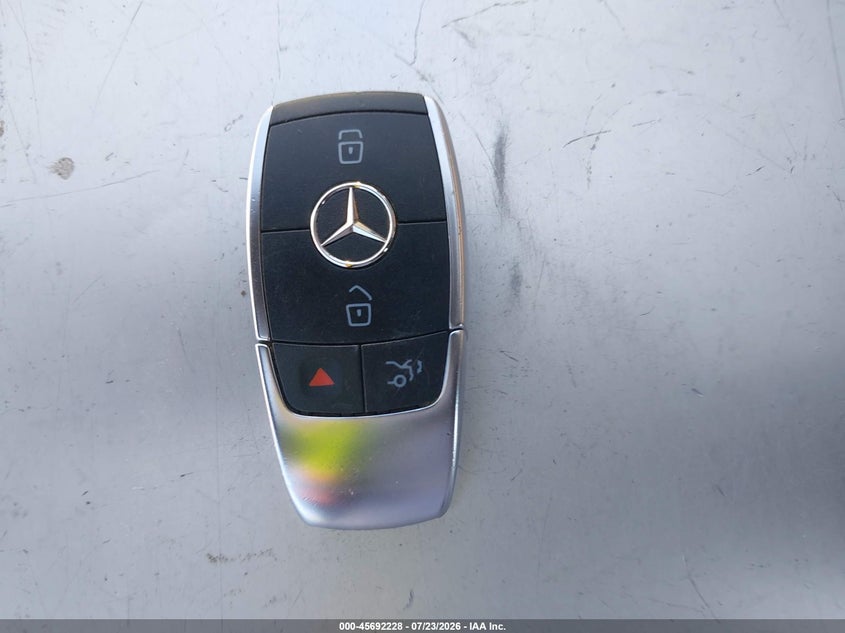MERCEDES-BENZ C 300 2019 VIN WDDWK8DB8KF859776