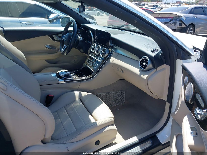 MERCEDES-BENZ C 300 2019 VIN WDDWK8DB8KF859776