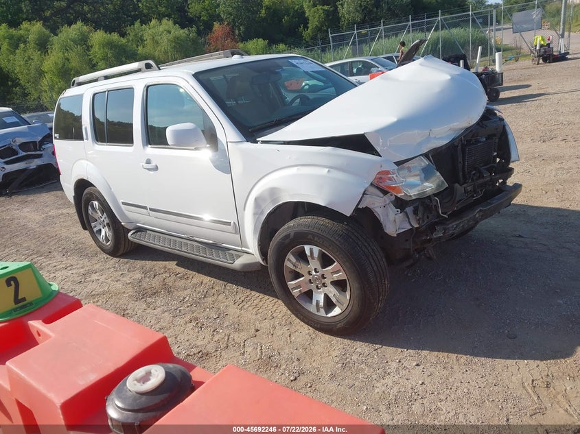 Vin: 5n1ar1nb1bc611162, lot: 46190874, nissan pathfinder silver 2011 img_1