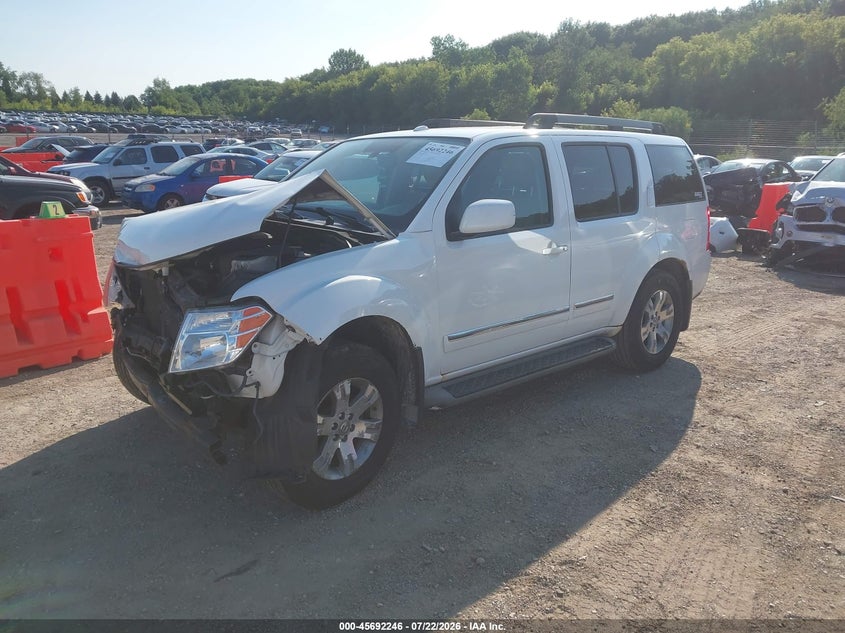 Vin: 5n1ar1nb1bc611162, lot: 46190874, nissan pathfinder silver 20112