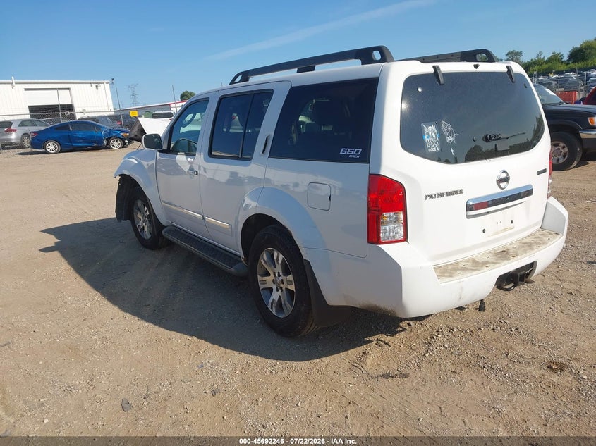 Vin: 5n1ar1nb1bc611162, lot: 46190874, nissan pathfinder silver 20113